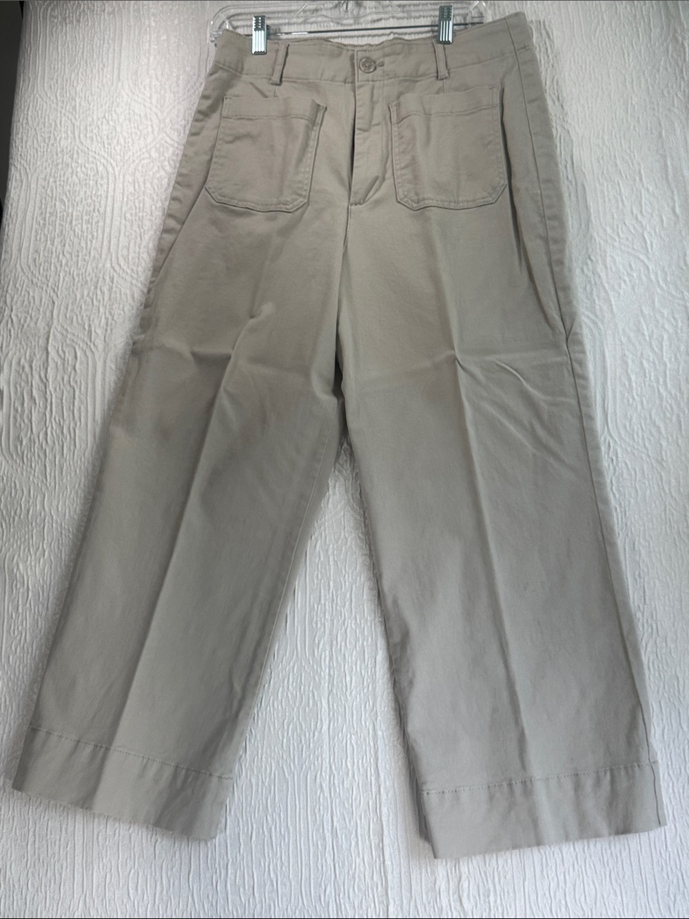 bagatelle Wide-Leg Capris in Light Taupe
